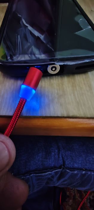 Cablu încărcare magnetic