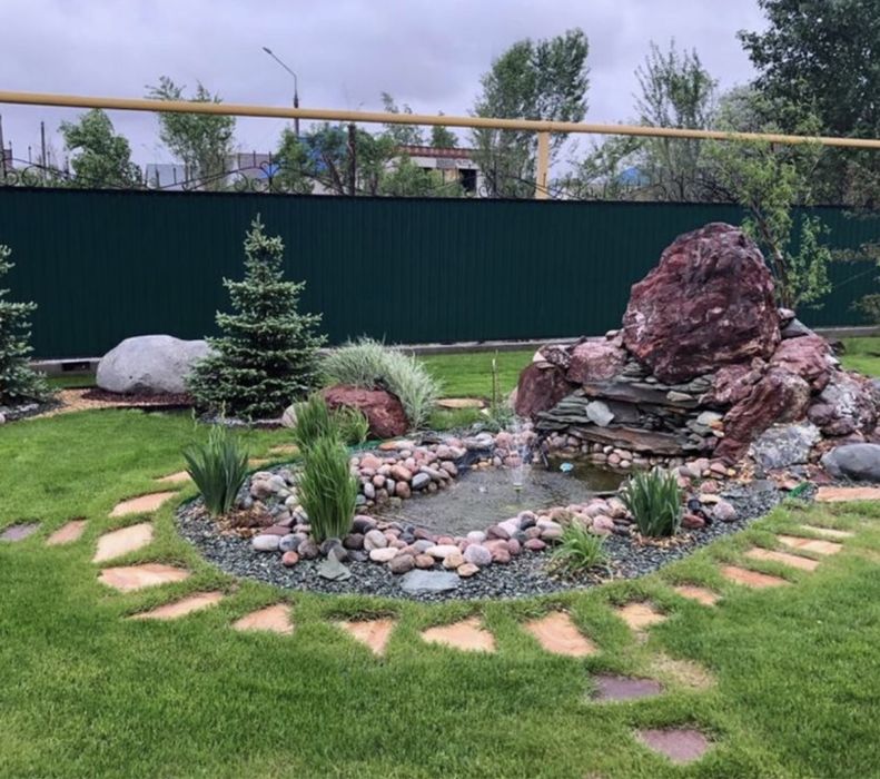 камень Плитняк в Астане