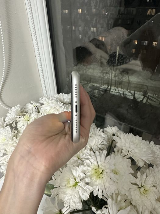 Смартфон Apple iPhone 11