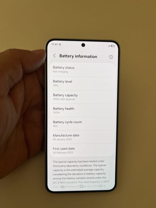 Samsung S25 256GB 100% bat