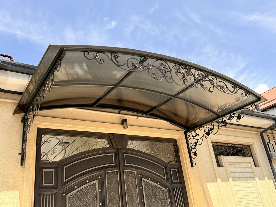 Навес козирог ясаймиз