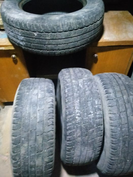 Продам резина б/у