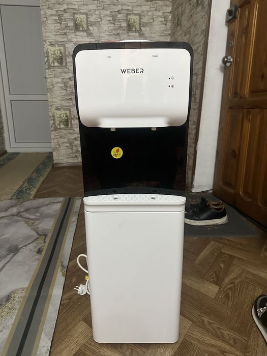 Диспенсер для воды Weber новый