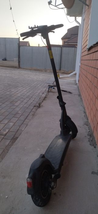 Электросамокат DECE