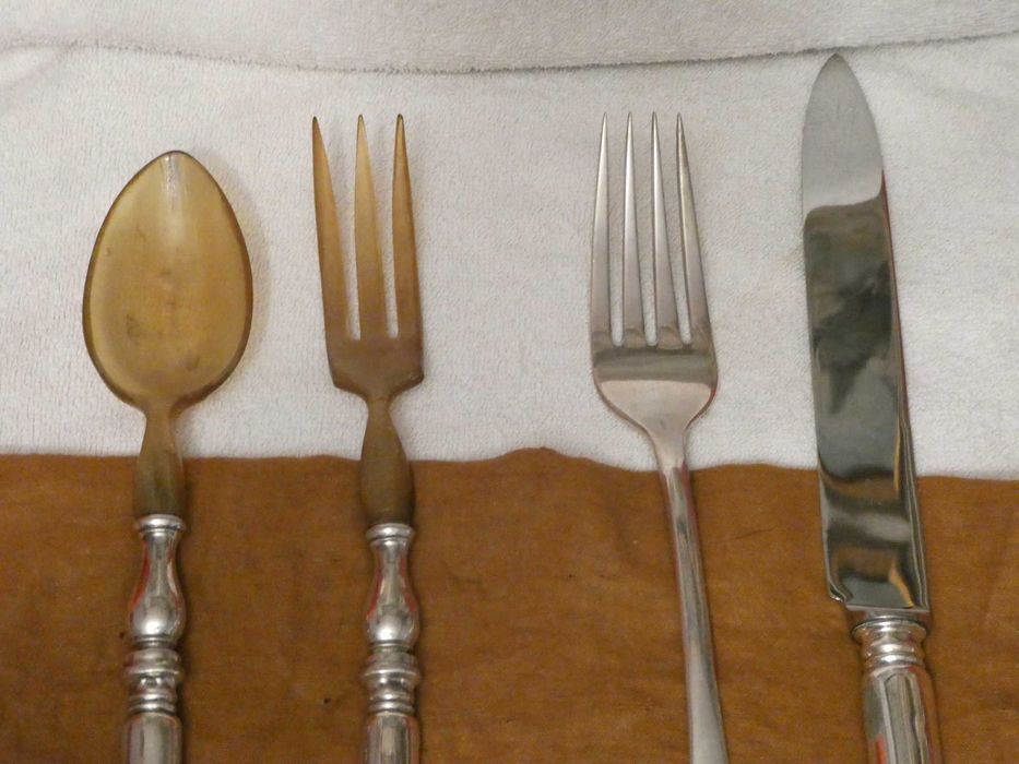 SET ARGINT 800 - Cutit + Furculita + Lingura - Mari - Friptura - Salata - 237g. - Doar 10 lei/gr !