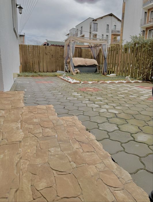 DIRECT PROPRIETAR vand Ap. 3camere Parter INALT-80mp si 103mp Gradina