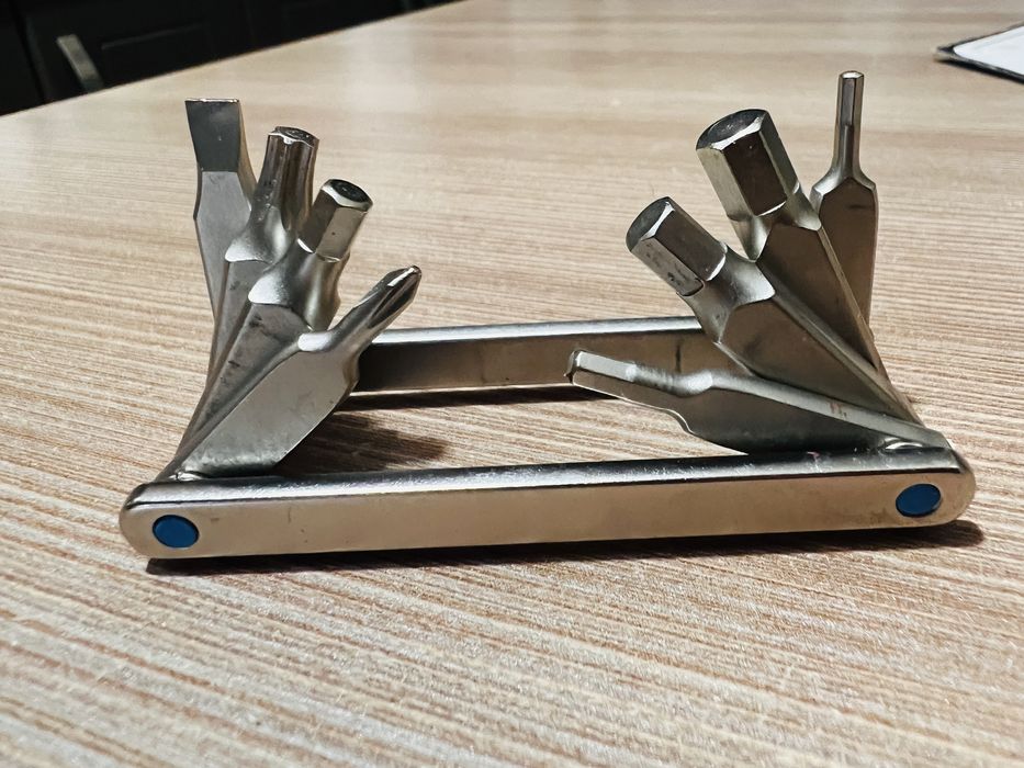 Unealtă multifunctionala, imbus bicicletă