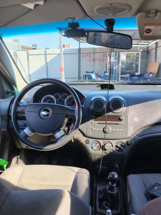 De vânzare sau schimb cu 7 locuri ... Chevrolet Aveo