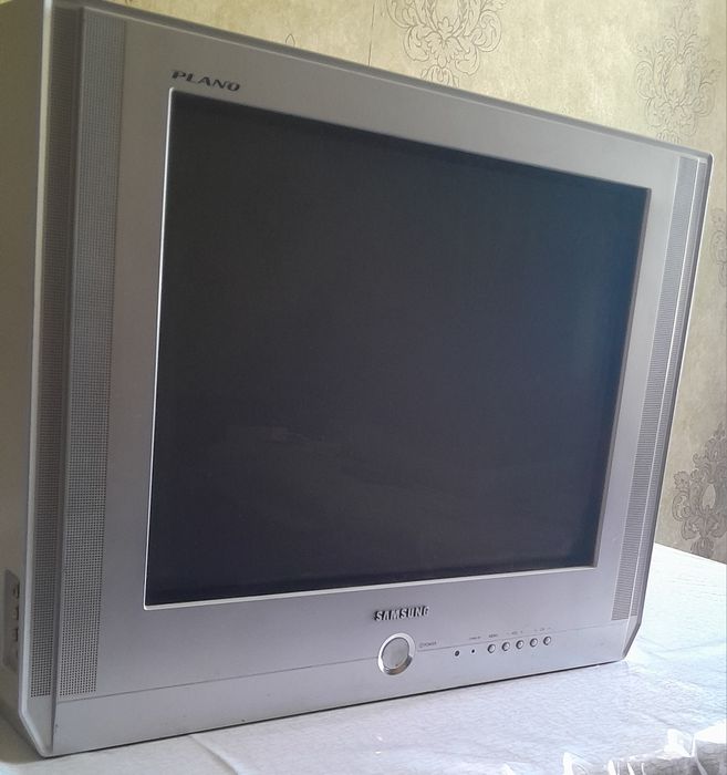 Телевизор Samsung Plano