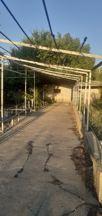 Продам коттедж. Очень просторный.