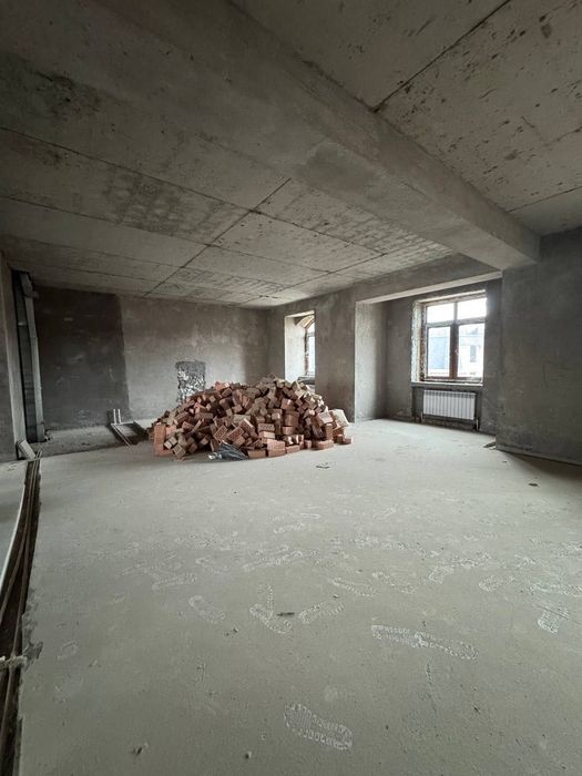 Коробка Парисьен Новостройка Центр 244квм