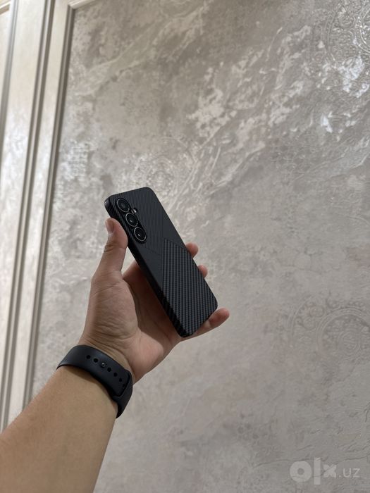 Samsung S25 FE Ranggi qora sotiladi