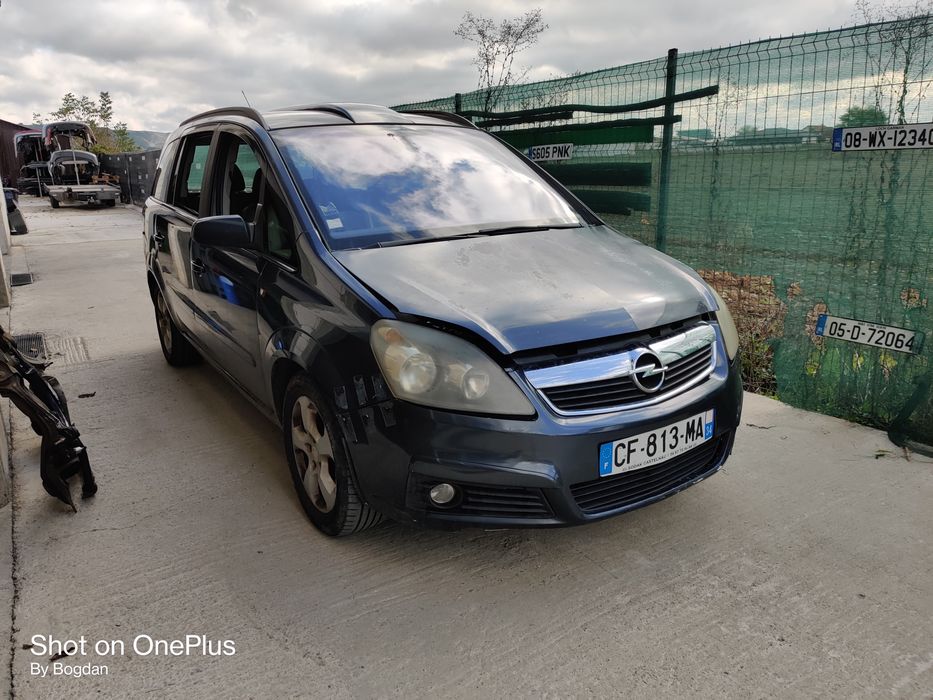 Vindem piese rezultate din dezmembrarea unui Opel Zafira B