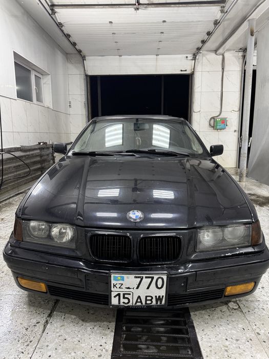 Продам бмв е36 318