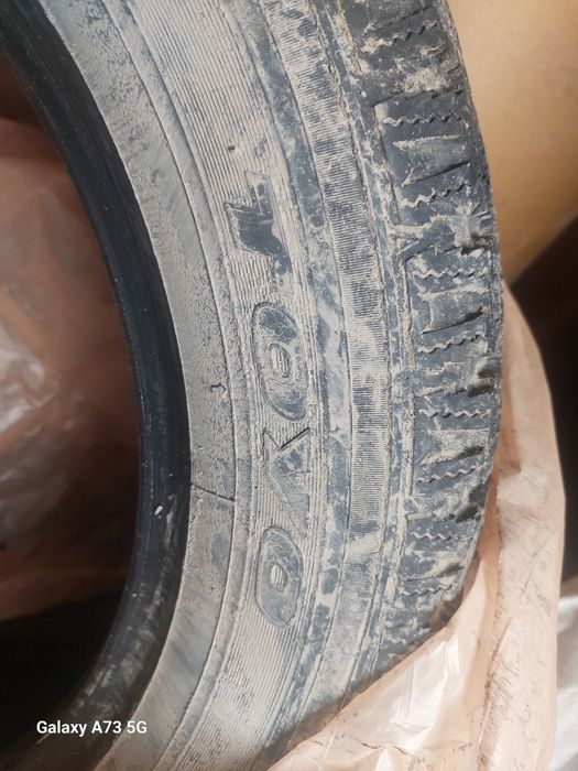 Продам резину 2 балона