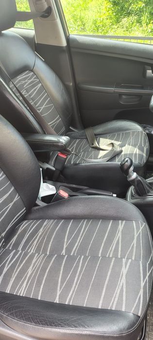 KIA Venga 2010 — imagine 5