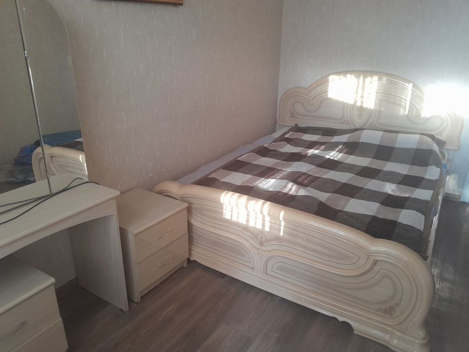 Продам срочно спальный гарнитур!!!