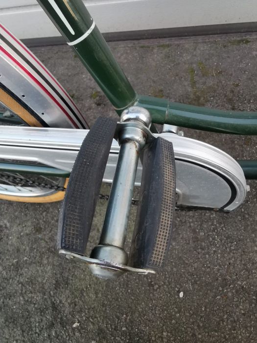 Vând bicicletă retro