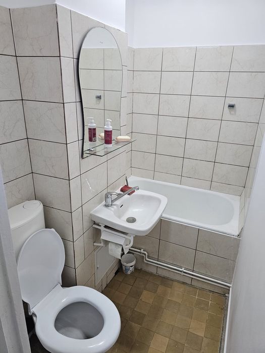 Garsoniera de în închiriat