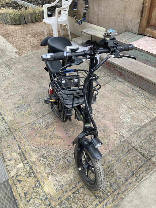 Продам электросамокат