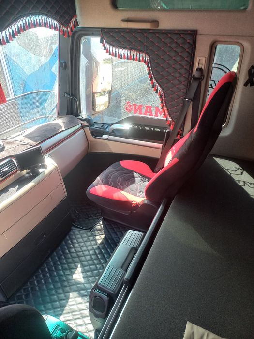 Химчистка автосалона.