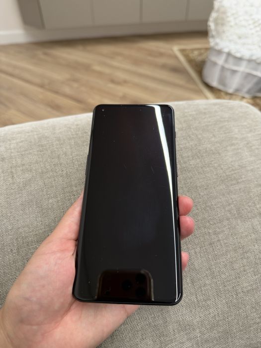 Смартфон OnePlus 10 pro