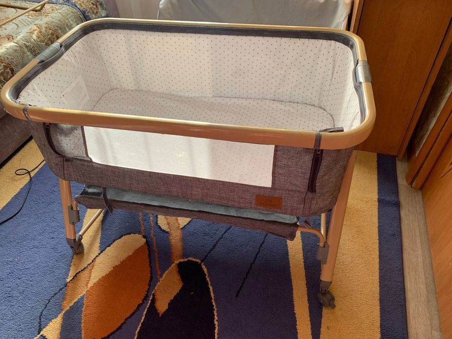 Продам срочно детский манеж