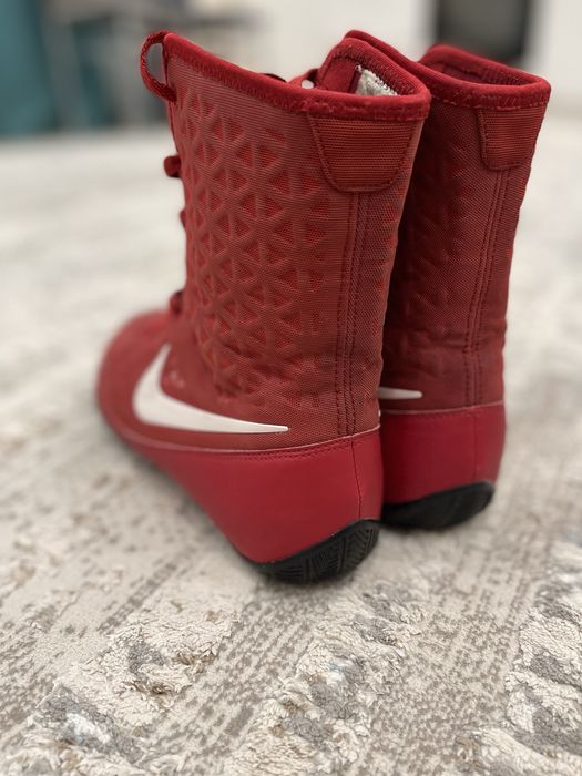 Продаю боксерки Nike KO