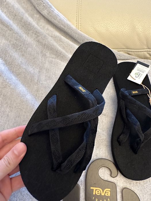 Slapi dama TEVA marimea 38 NOI