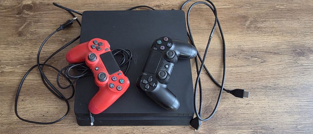 PlayStation 4 + игри