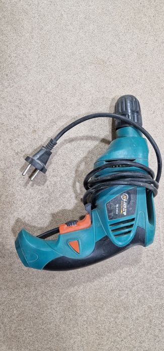 Дрель. Б/у. В хорошем рабочем состоянии