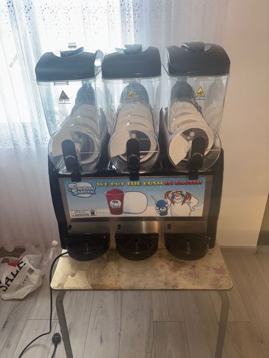 Aparate suc granita fulgi cu gheață