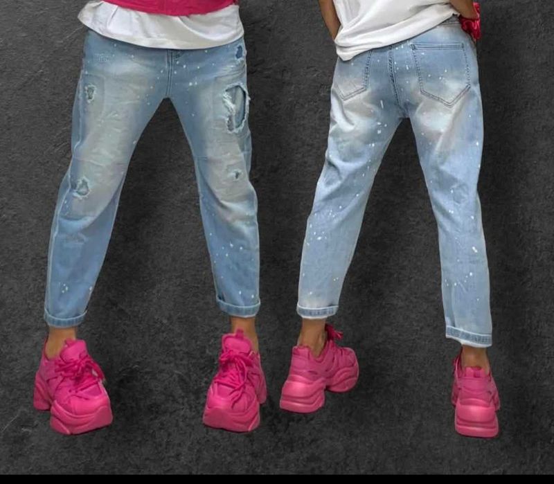 Кафяв дамски комплект и дънки- нови