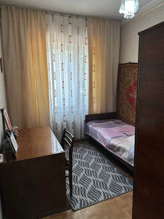 Продаю свою 3-х комн. квартиру 77 серии - 3/3/4 в Алмазарском районе