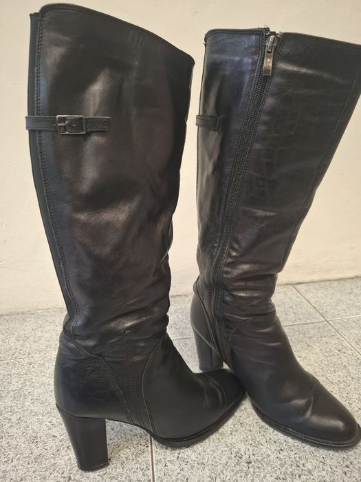 Кожени ботуши с ток