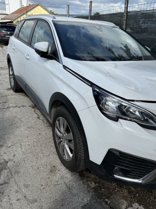 На части Peugeot 5008 1.2 бензин ръчка  208 000 km., 2019 година