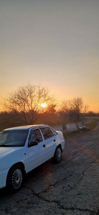 Nexia 2 naborotlari bor probegi halol mator ishi yoq hadovoy ishi bo