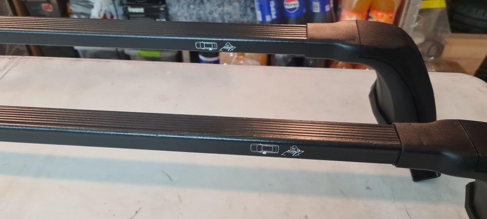 Thule-греди-багажник-релси-рено меган 4-пежо 208