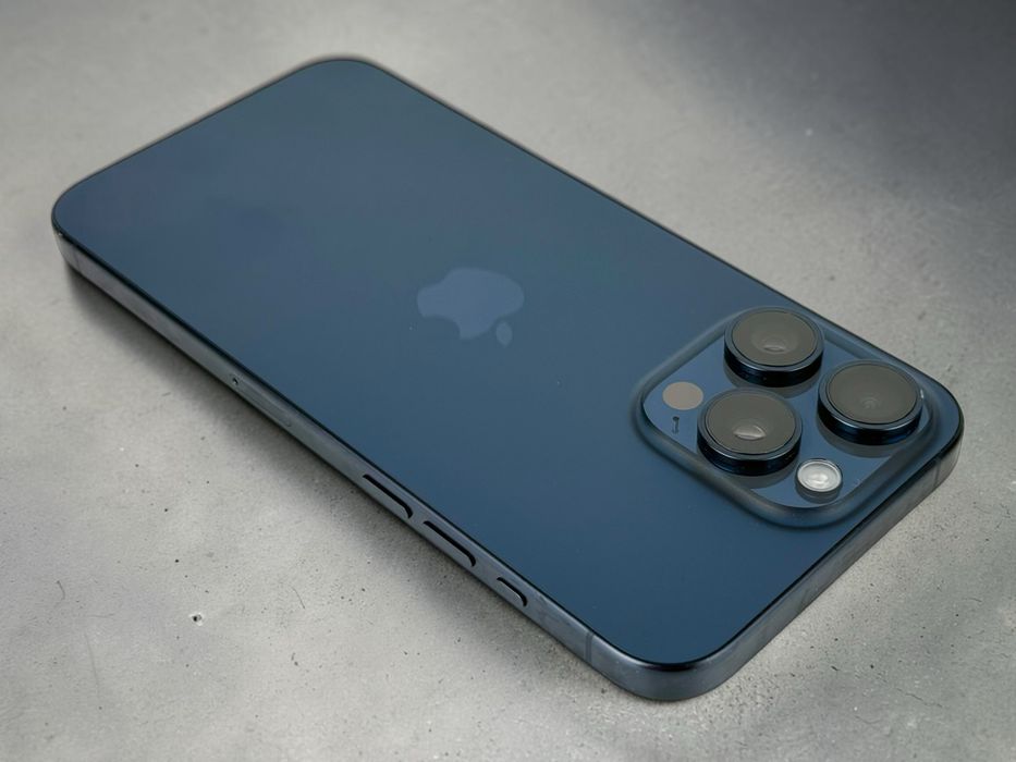 Apple iPhone 15 Pro Max 256GB Blue Titanium Отличен!