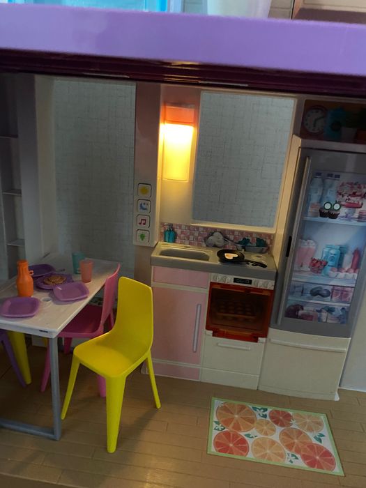 Къща на мечтите Барби, Barbie - музика и светлини