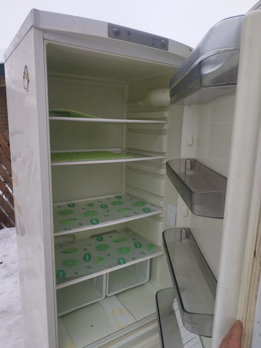 Продам холодильник