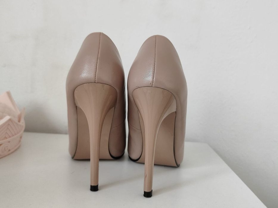 Туфли-лодочки бежевые