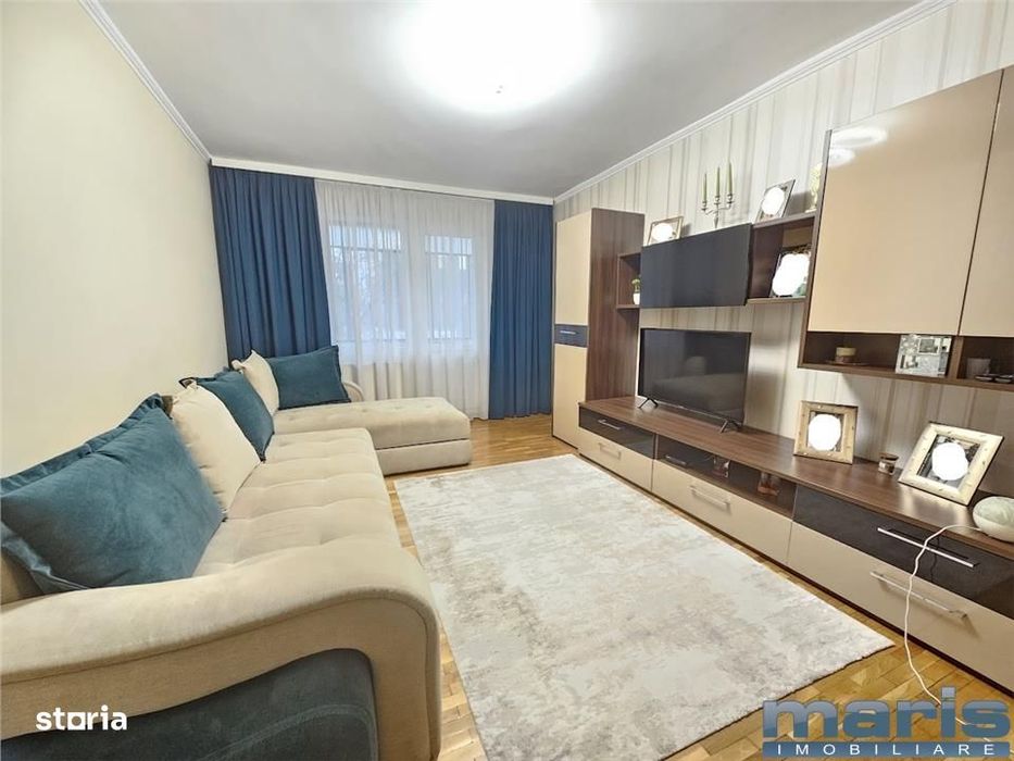 Vanzare apartament 3 camere Tudor etaj 1 cu 2 bai 2 balcoane.