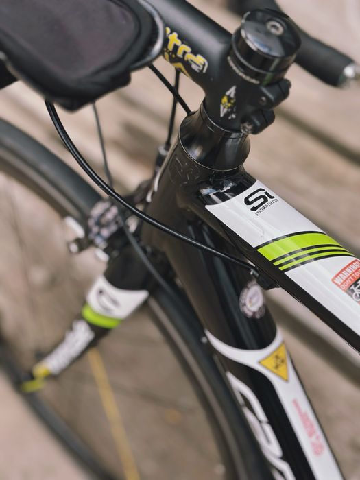 Шоссейный велосипед Cannondale