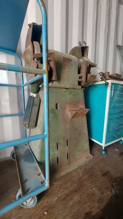 Заточной станок, точило