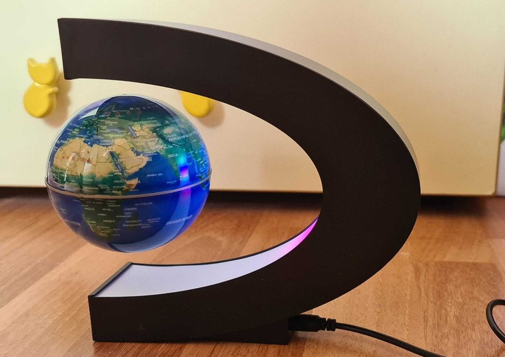 Glob pamantesc cu levitație magnetică, produs nou