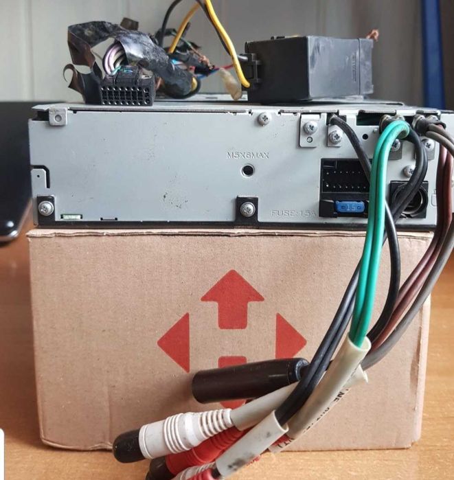 Процесорно радио за кола EXAD.  Цветен екран.  KD-SHX 705