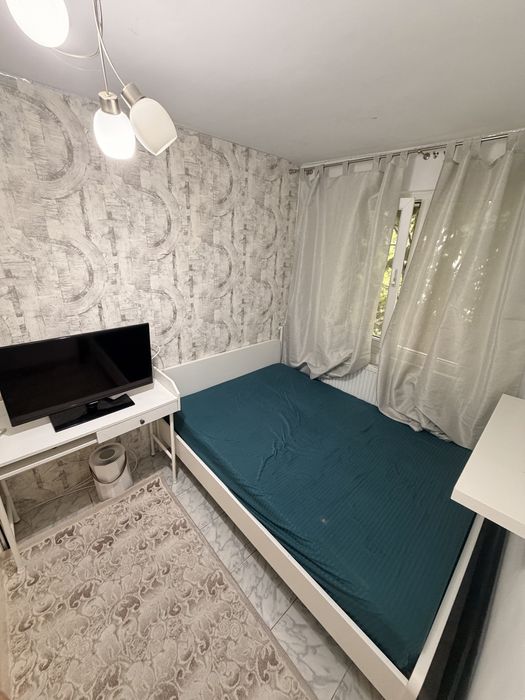 Propietar Apartament 3 Camere , Renovat , Mobilat , Etaj 2 , Ploiesti Vest - Podul Inalt