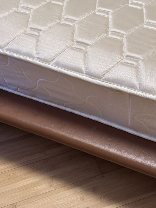 Матрас в хорошем состоянии! СРОЧНО