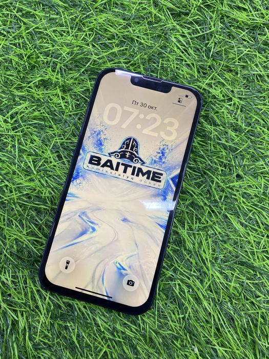 Смартфон Iphone 13